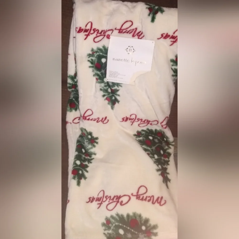 NWT nanette lepore Soft And Cozy Merry Christmas Tree Throw Blanket 50